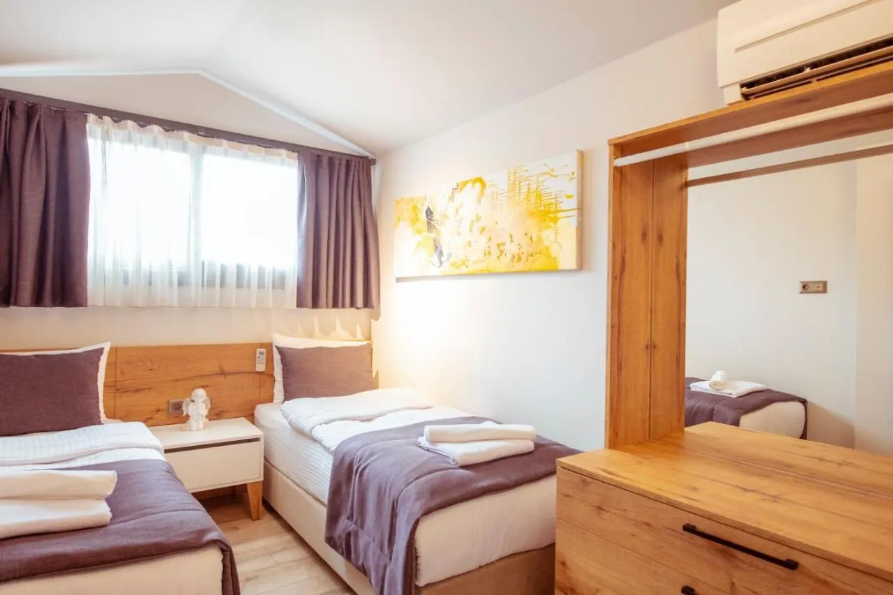 S3 King Residence 페티예 아파트호텔